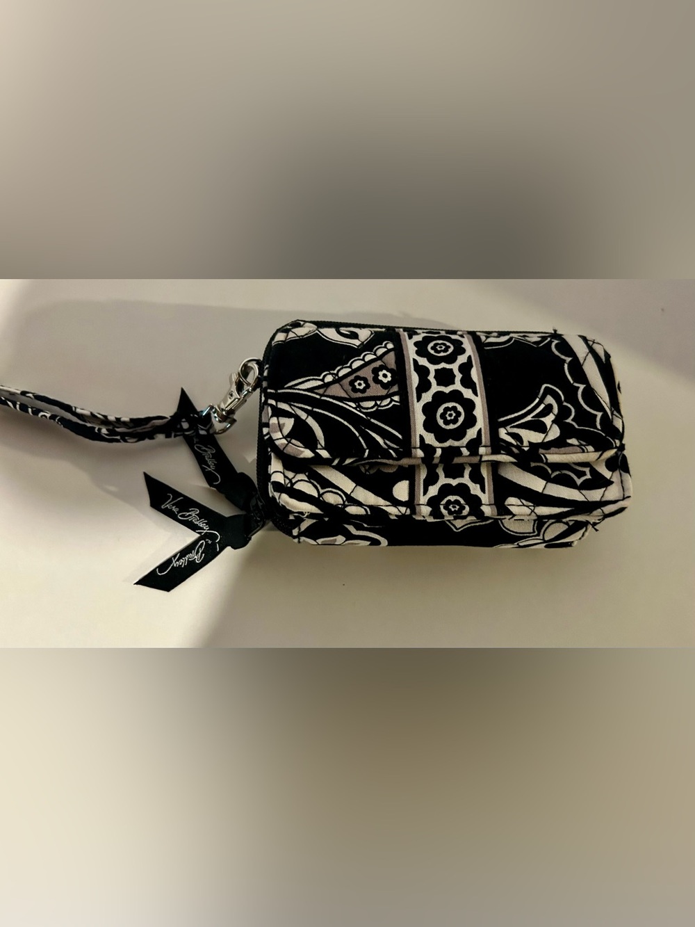 Vera Bradley Black White Midnight Paisley Wristlet Wallet